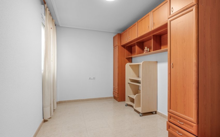 Resale - Apartment -
Torrevieja