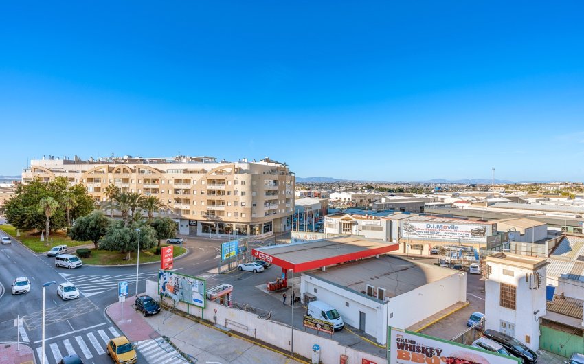 Resale - Apartment -
Torrevieja