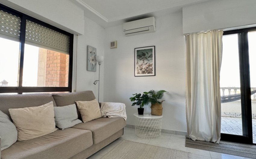 Resale - Apartment -
Torrevieja