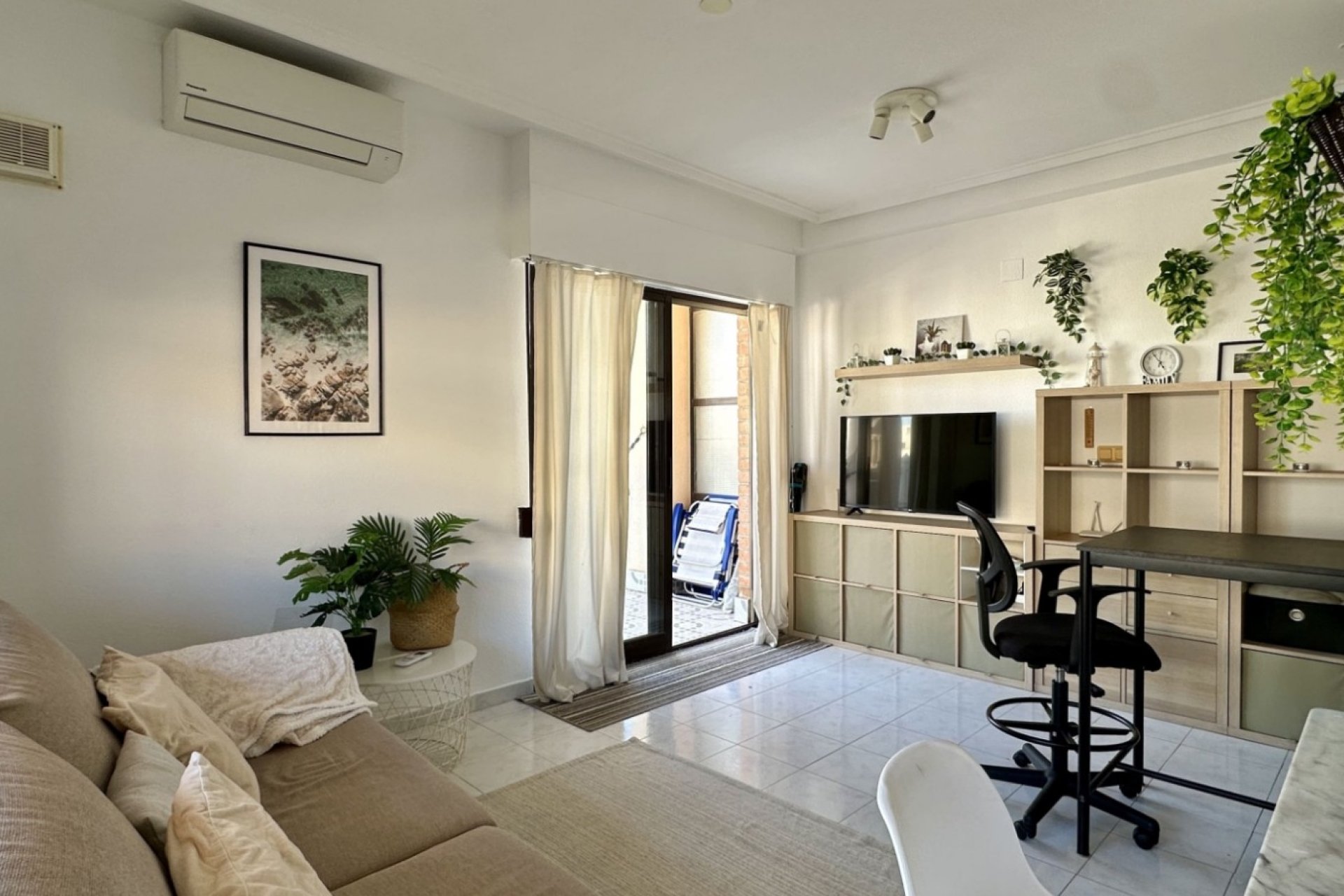 Resale - Apartment -
Torrevieja