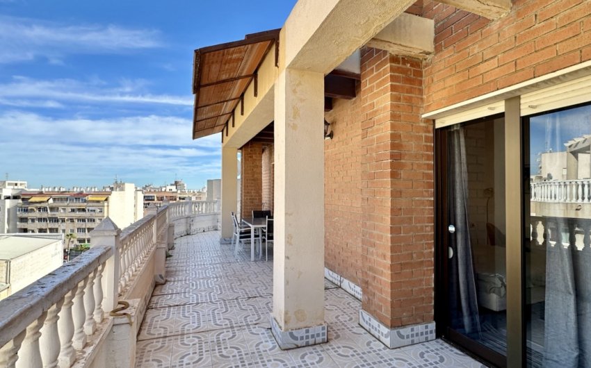 Resale - Apartment -
Torrevieja