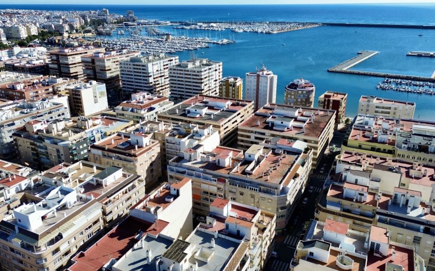 Resale - Apartment -
Torrevieja