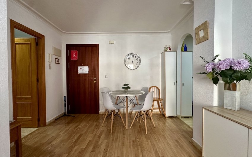 Resale - Apartment -
Torrevieja
