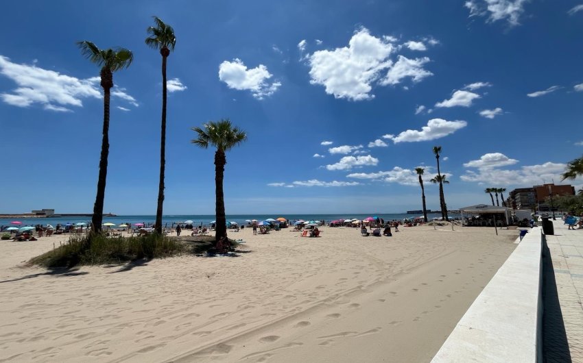 Resale - Apartment -
Torrevieja