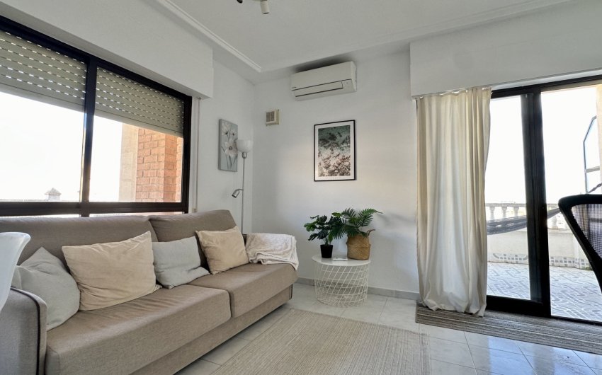 Resale - Apartment -
Torrevieja