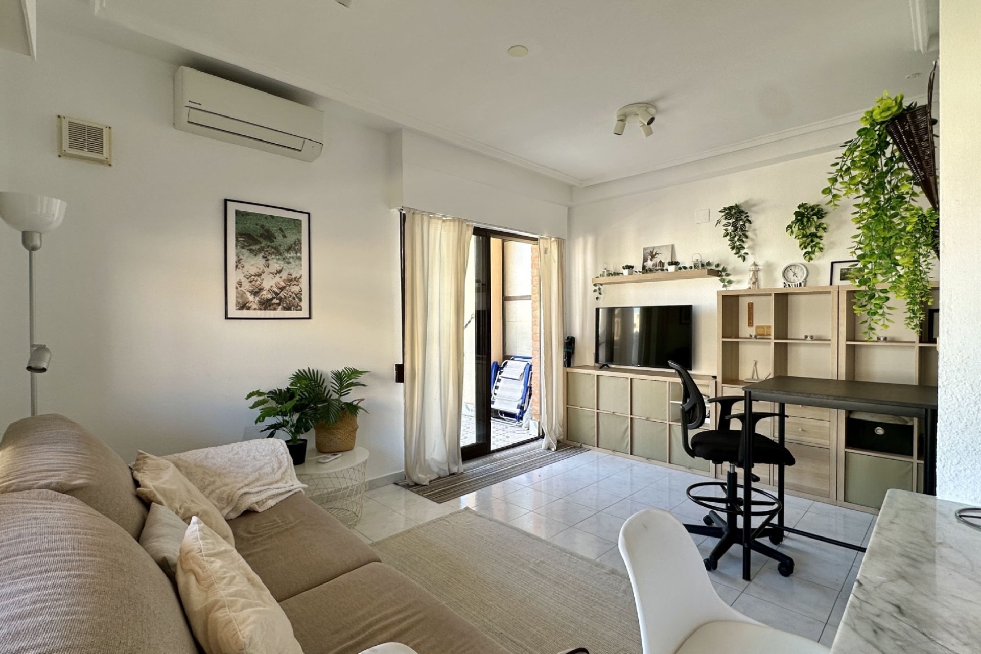 Resale - Apartment -
Torrevieja