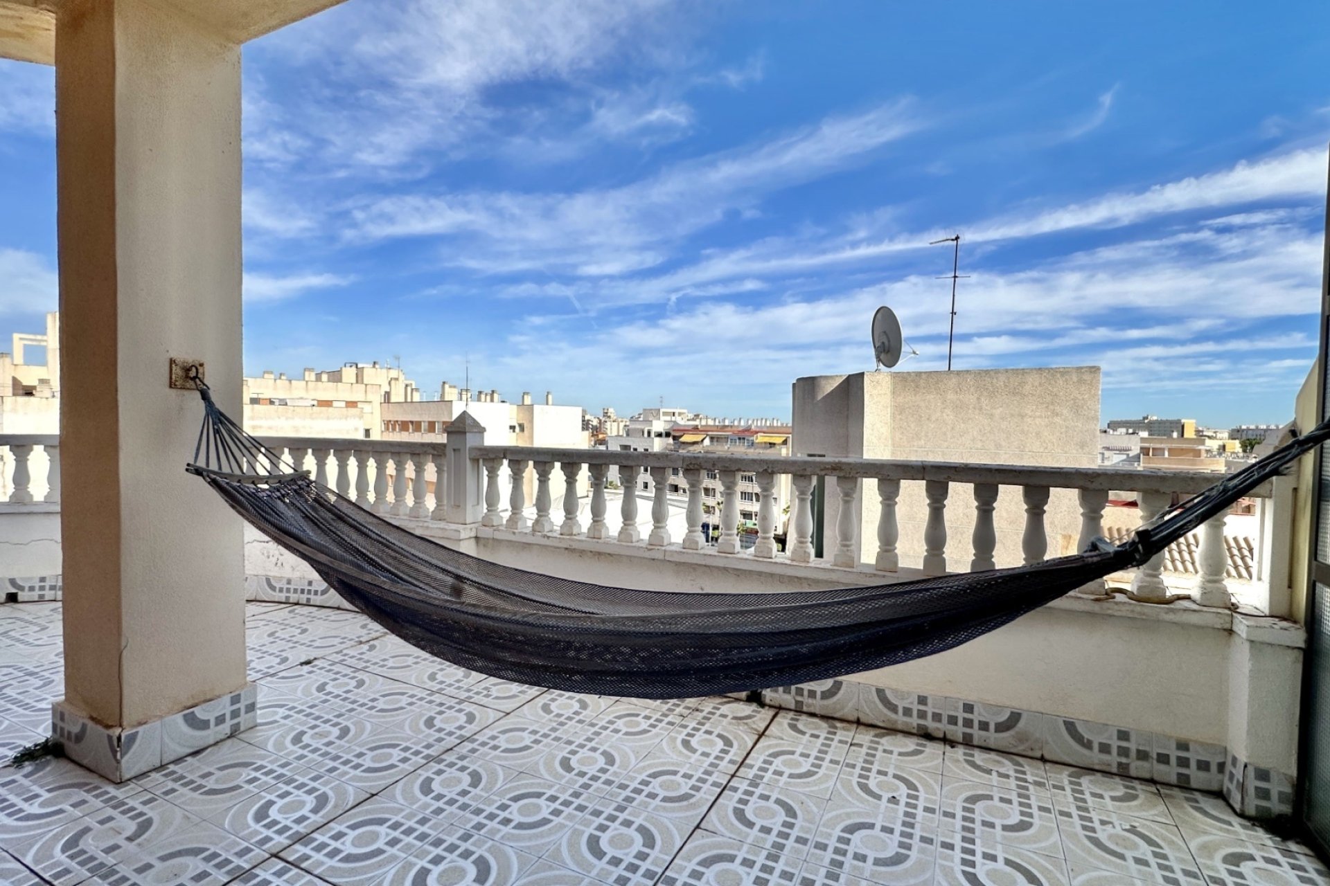 Resale - Apartment -
Torrevieja