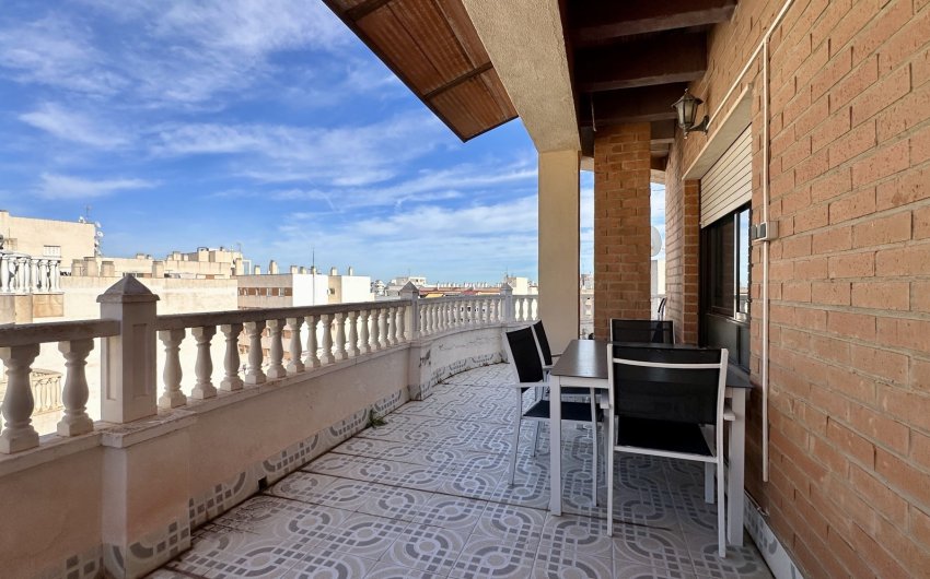 Resale - Apartment -
Torrevieja