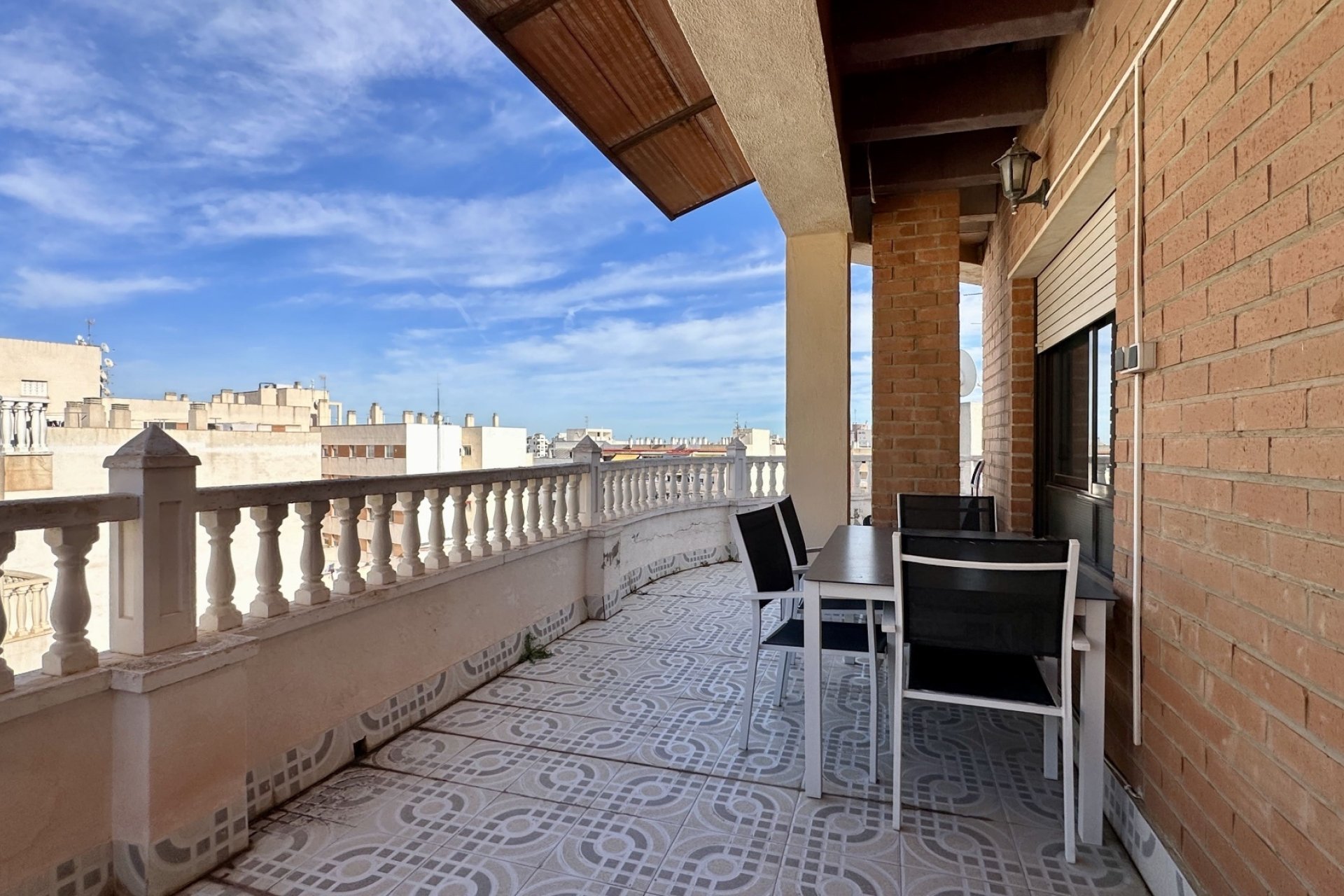 Resale - Apartment -
Torrevieja