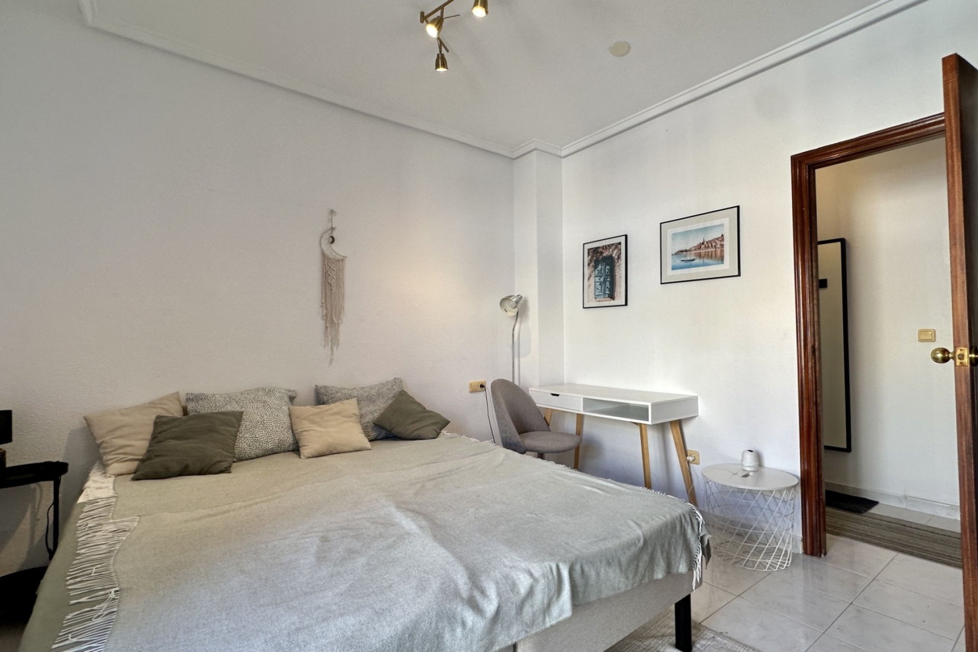 Resale - Apartment -
Torrevieja