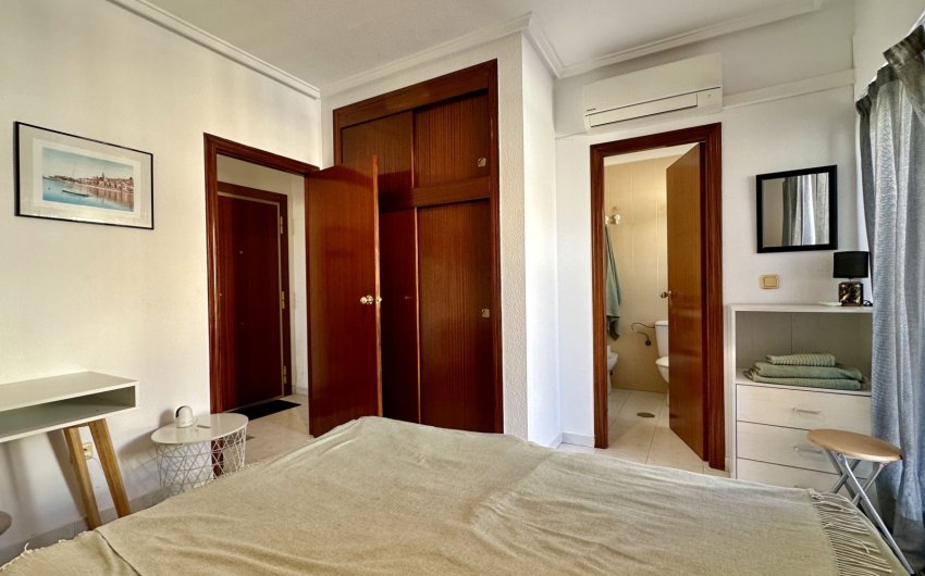 Resale - Apartment -
Torrevieja