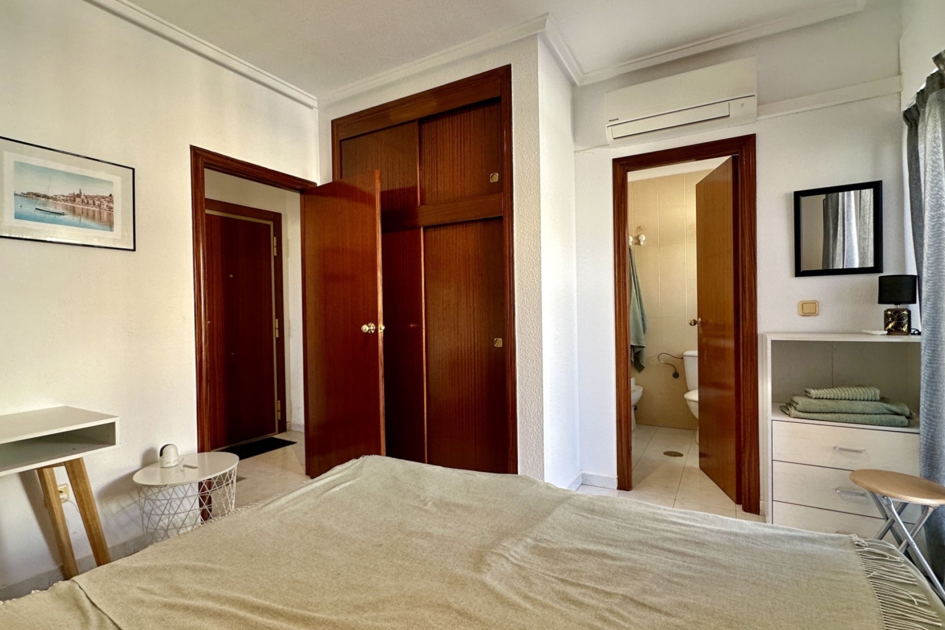 Resale - Apartment -
Torrevieja