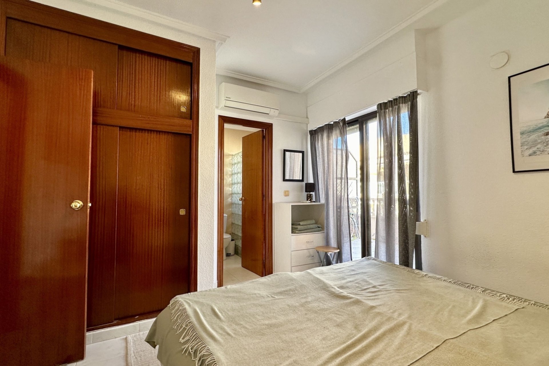 Resale - Apartment -
Torrevieja