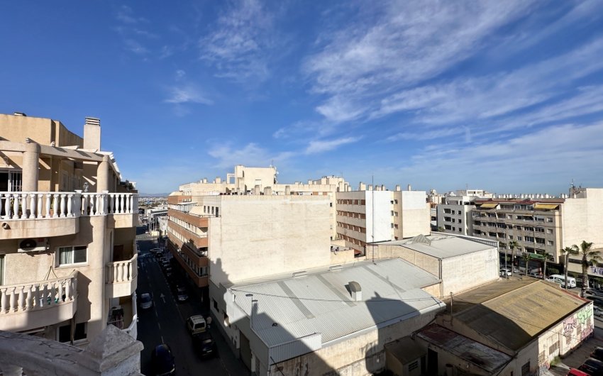 Resale - Apartment -
Torrevieja