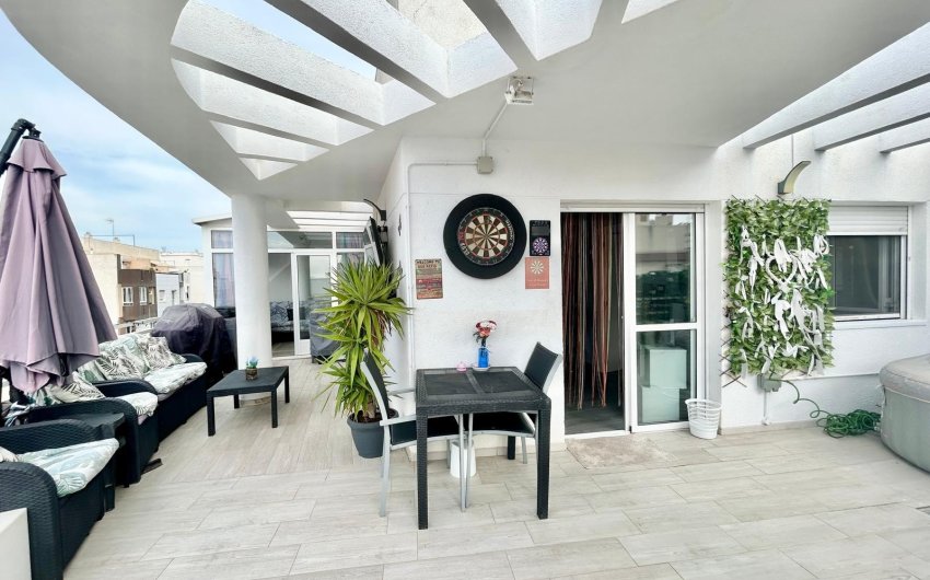 Resale - Apartment -
Torrevieja