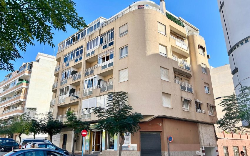 Resale - Apartment -
Torrevieja