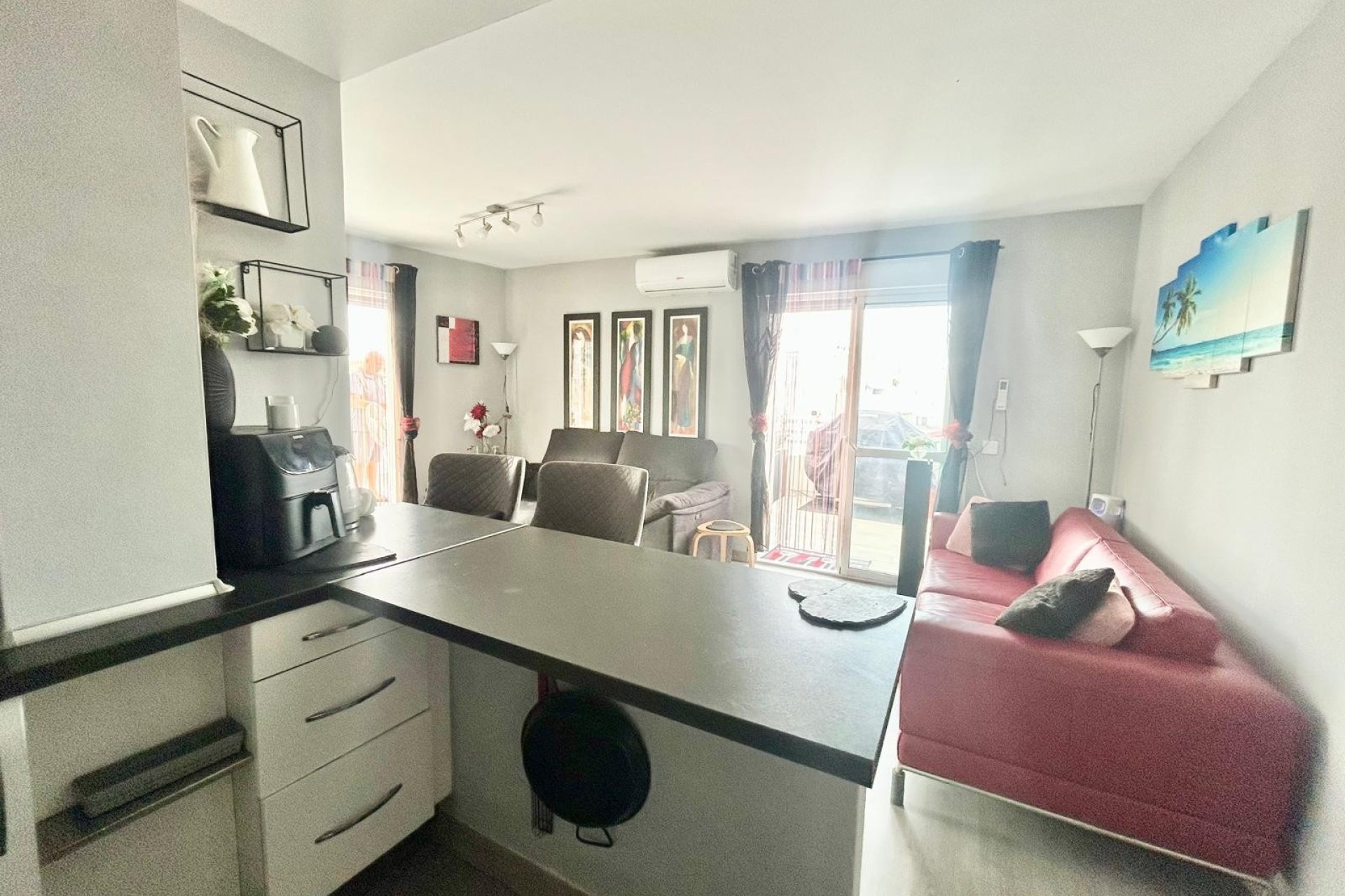 Resale - Apartment -
Torrevieja