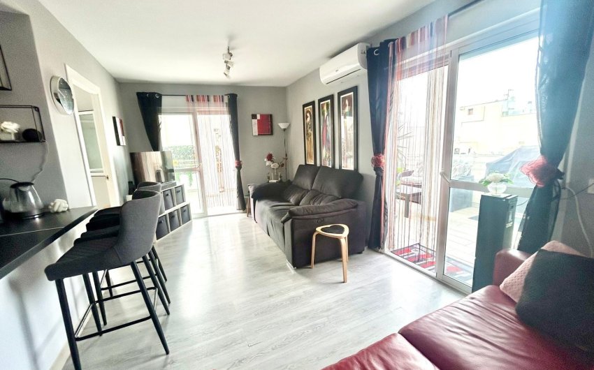 Resale - Apartment -
Torrevieja