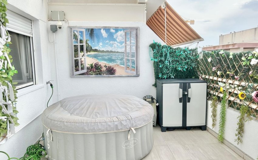 Resale - Apartment -
Torrevieja