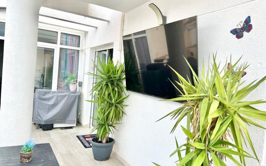 Resale - Apartment -
Torrevieja