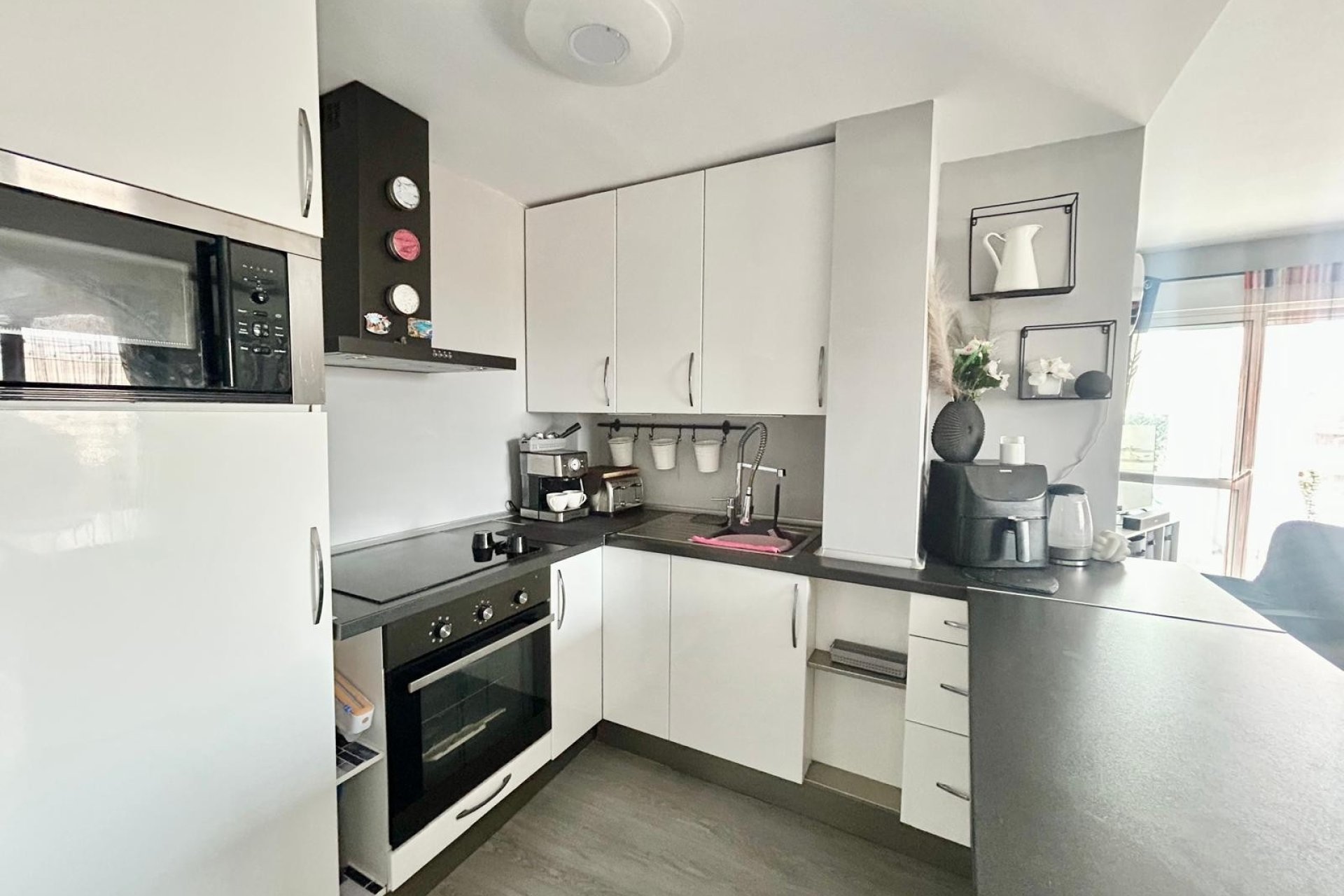 Resale - Apartment -
Torrevieja