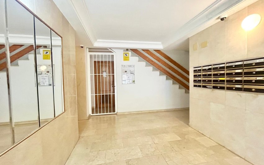 Resale - Apartment -
Torrevieja