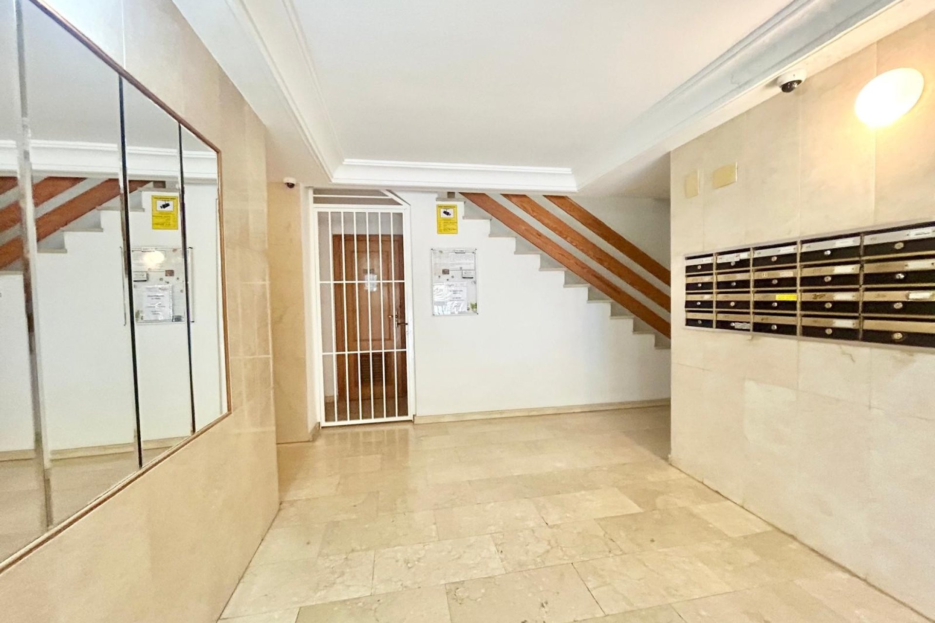 Resale - Apartment -
Torrevieja