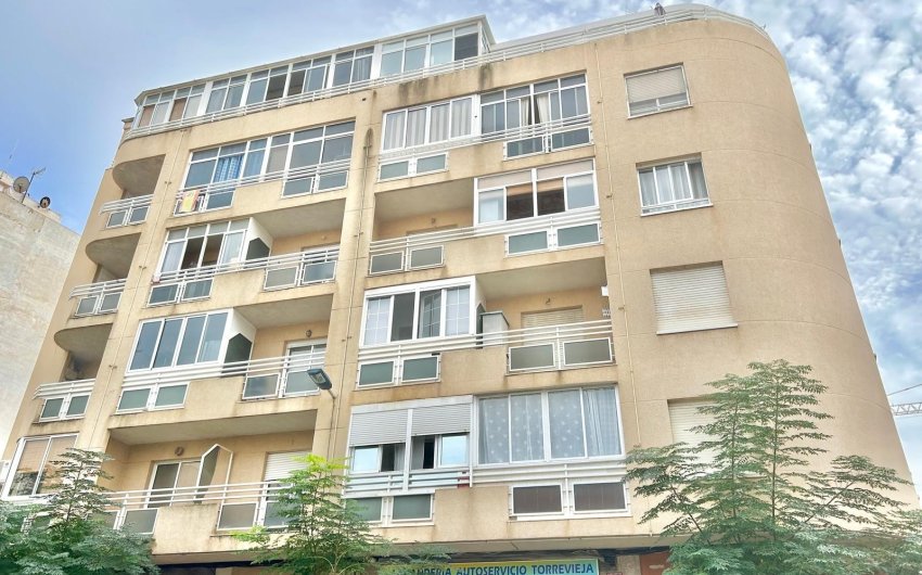 Resale - Apartment -
Torrevieja