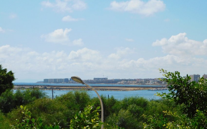 Resale - Apartment -
Torrevieja