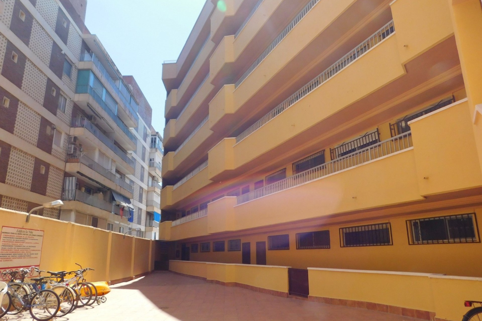 Resale - Apartment -
Torrevieja