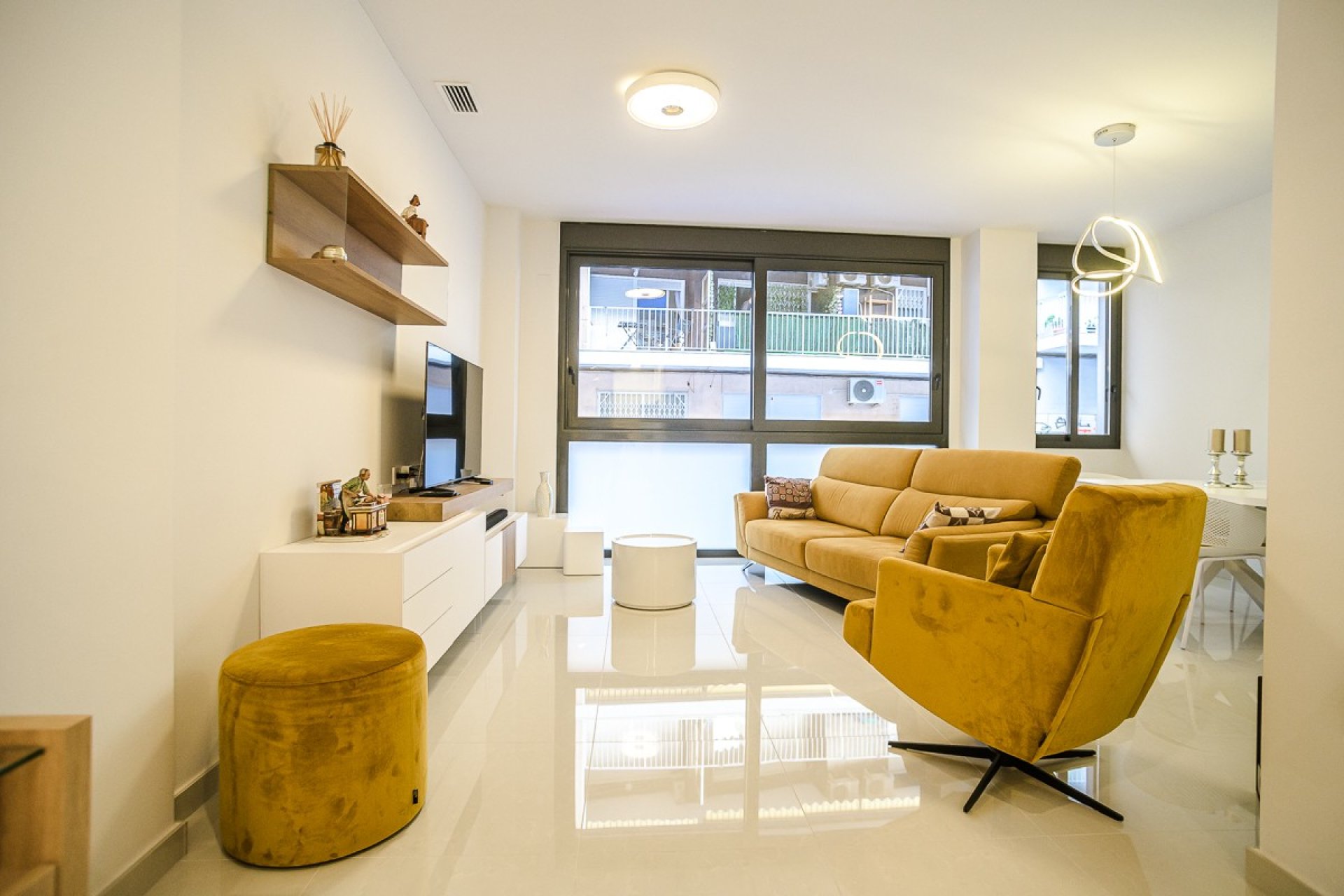 Resale - Apartment -
Torrevieja