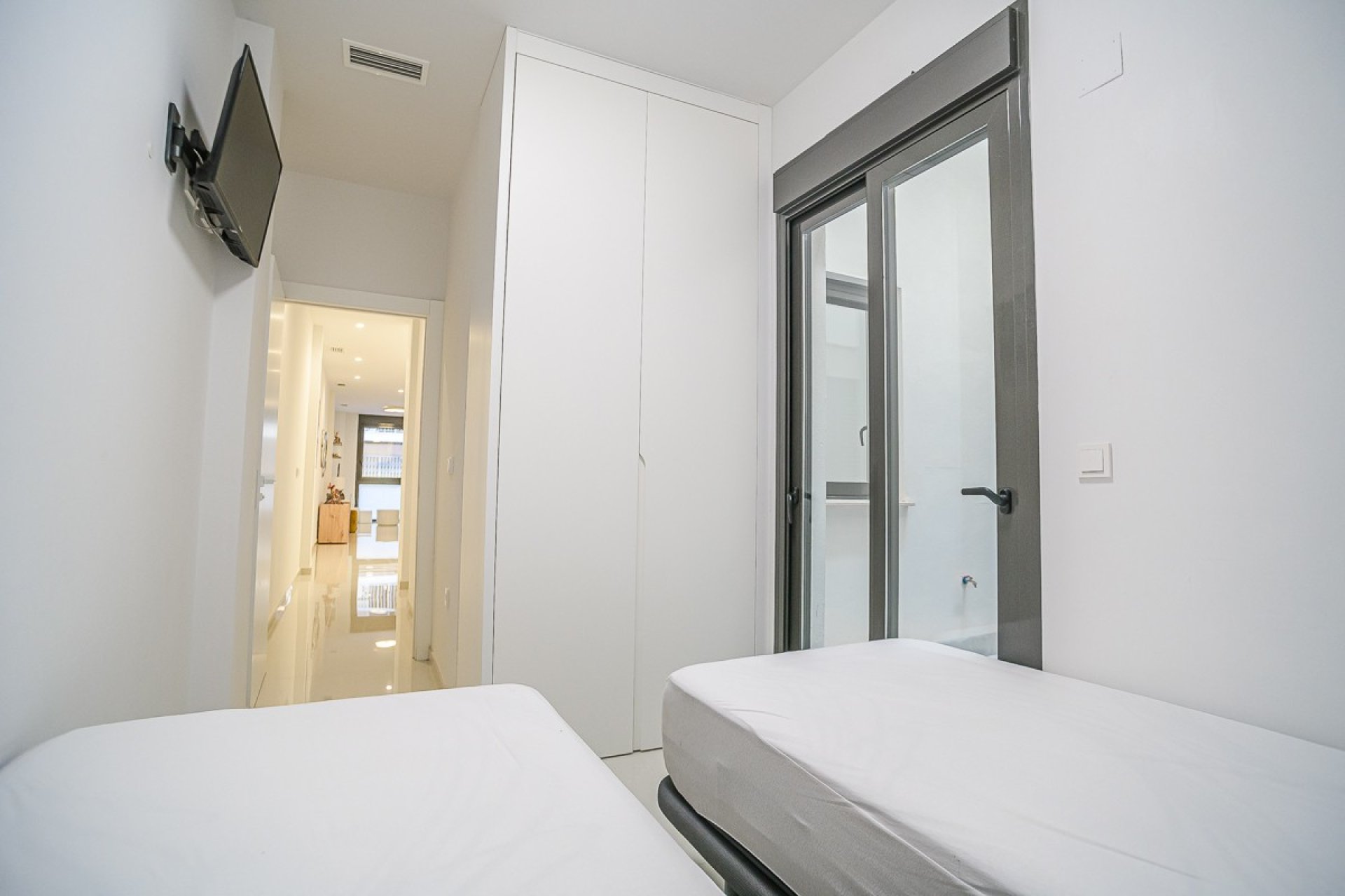 Resale - Apartment -
Torrevieja