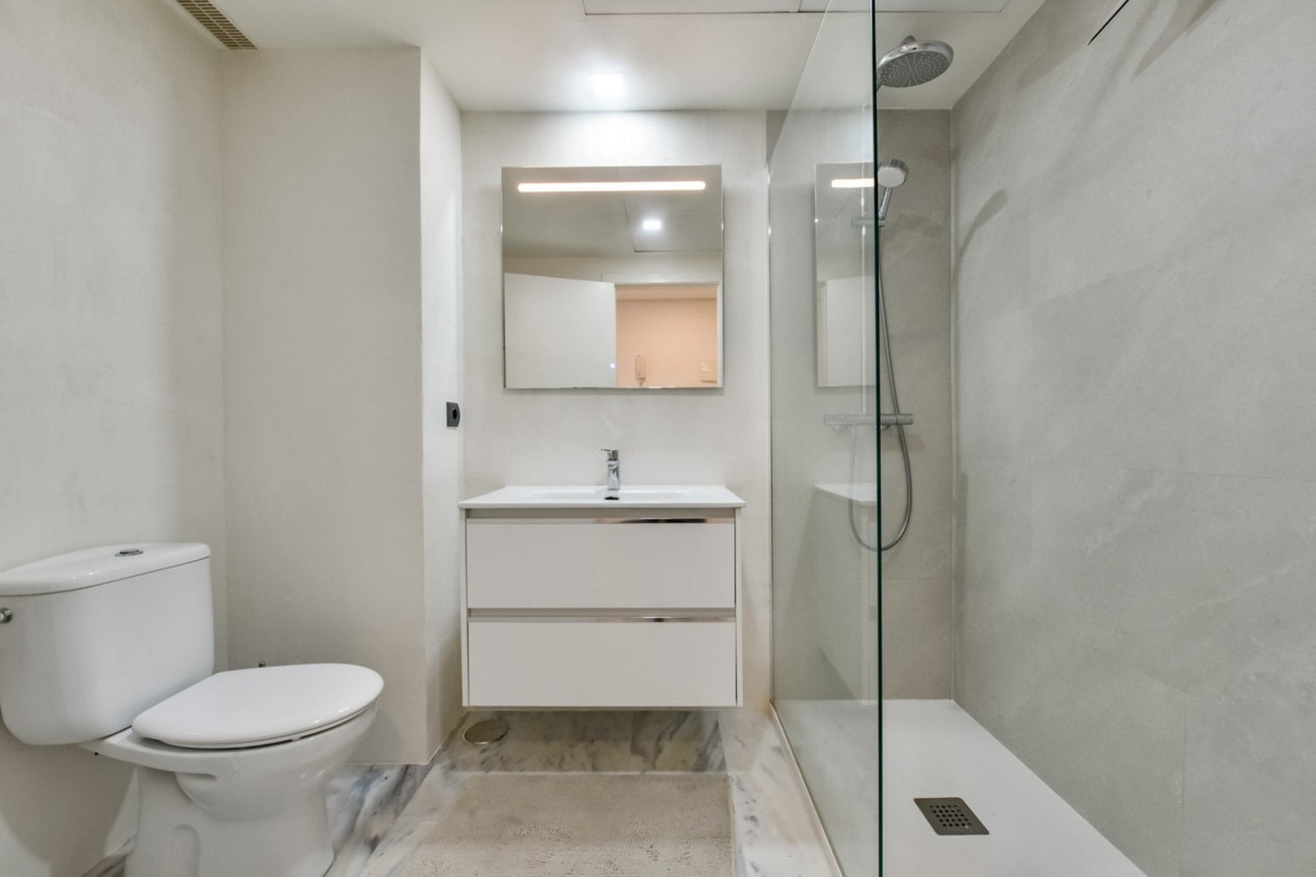 Resale - Apartment -
Villajoyosa - La Cala