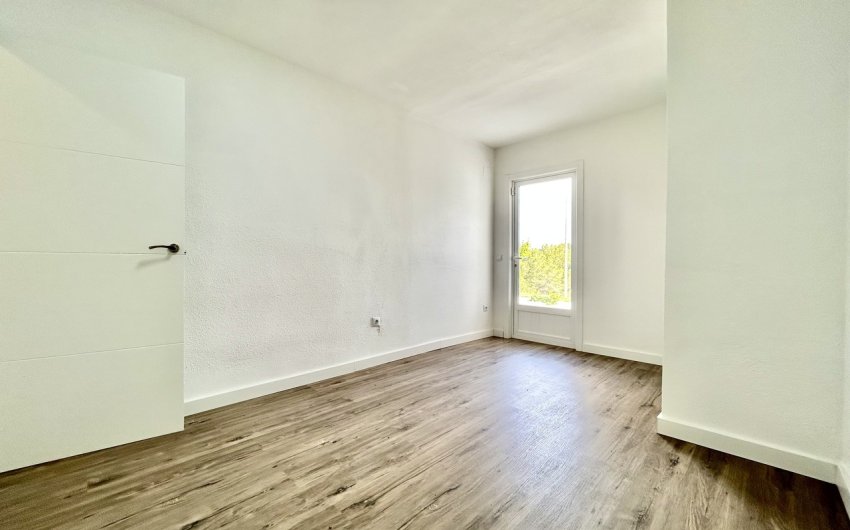 Resale - Apartment -
Villamartin - Costa Blanca
