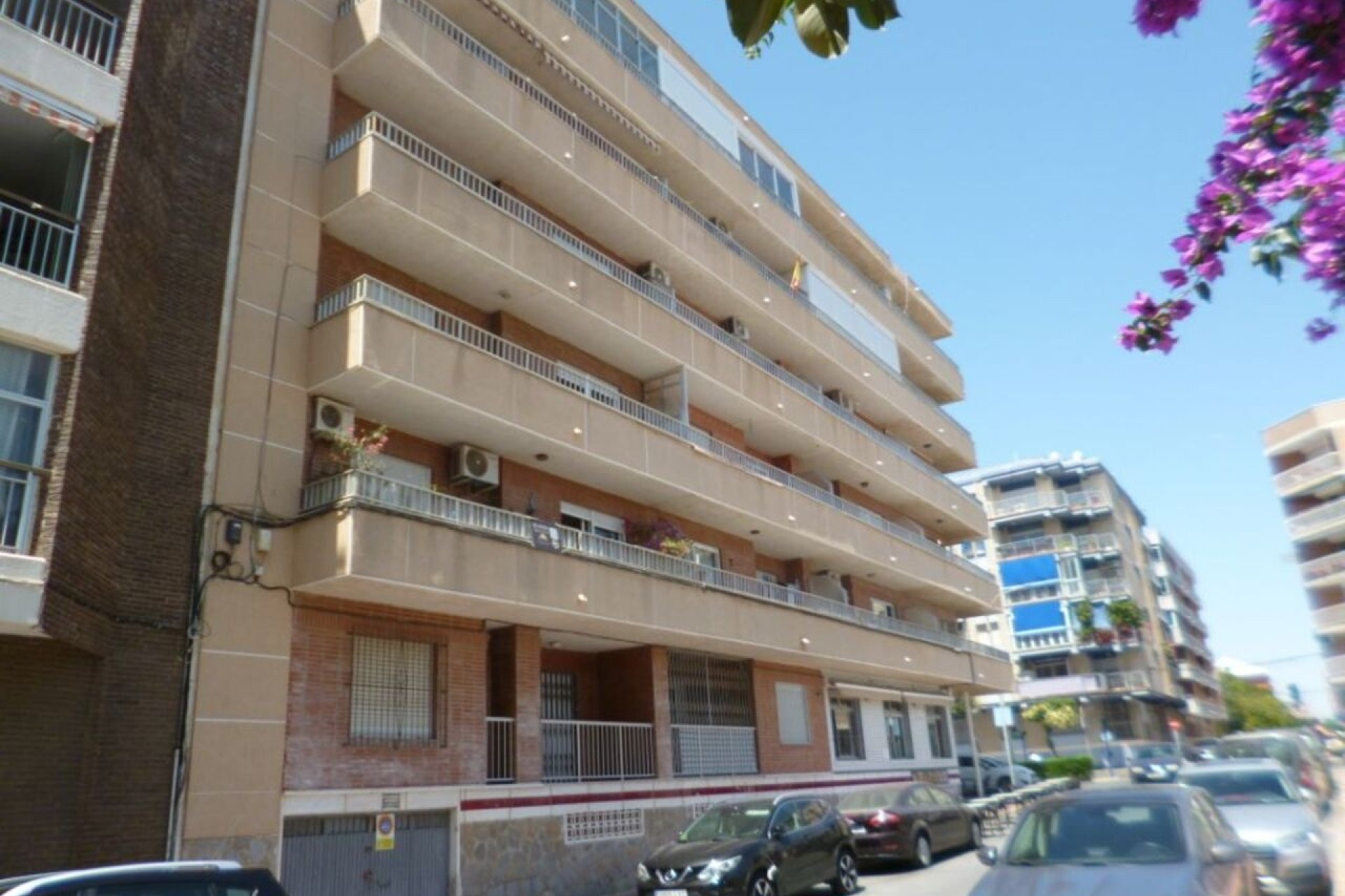 Resale - Apartment -
Villamartin - Costa Blanca