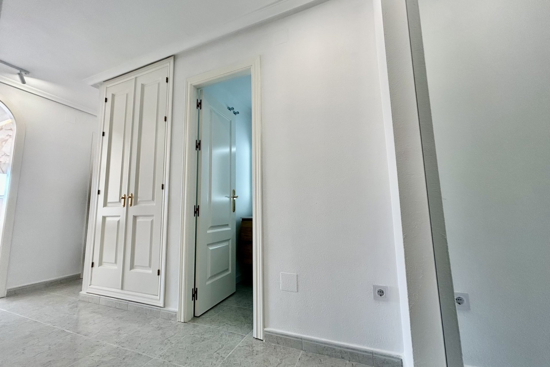 Resale - Apartment -
Villamartin - Costa Blanca