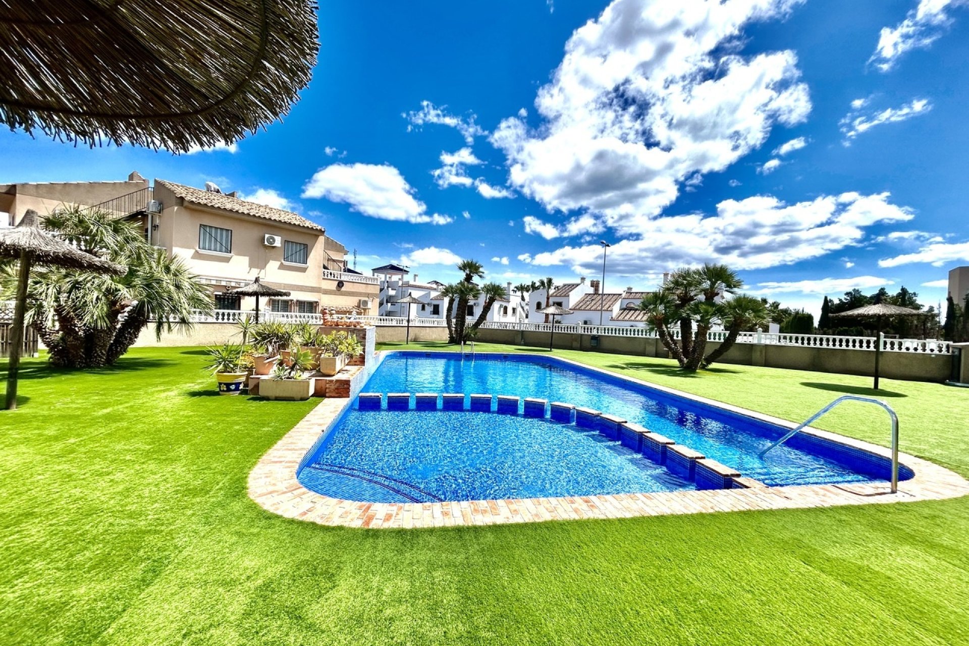 Resale - Apartment -
Villamartin - Costa Blanca