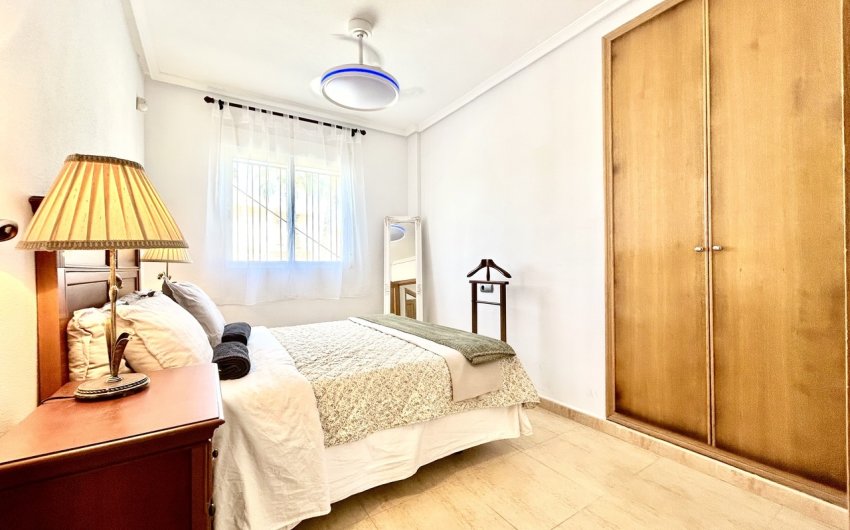 Resale - Apartment -
Villamartin - Costa Blanca