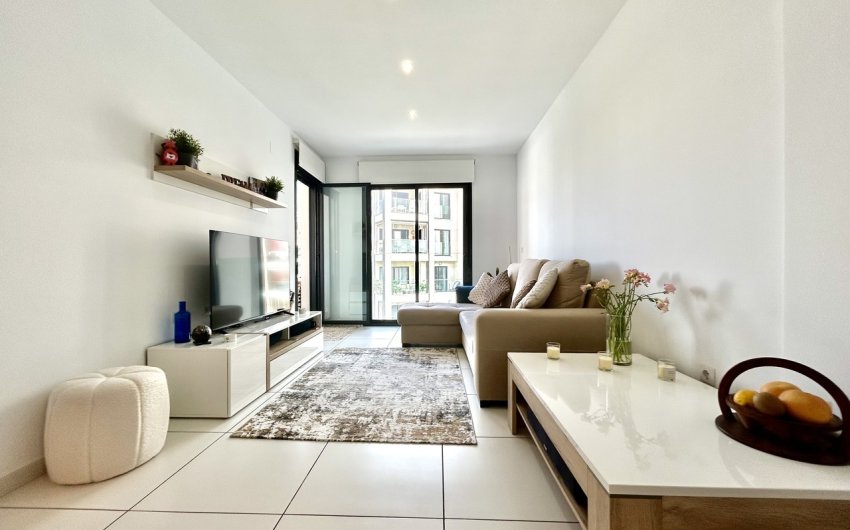 Resale - Apartment -
Villamartin - Costa Blanca