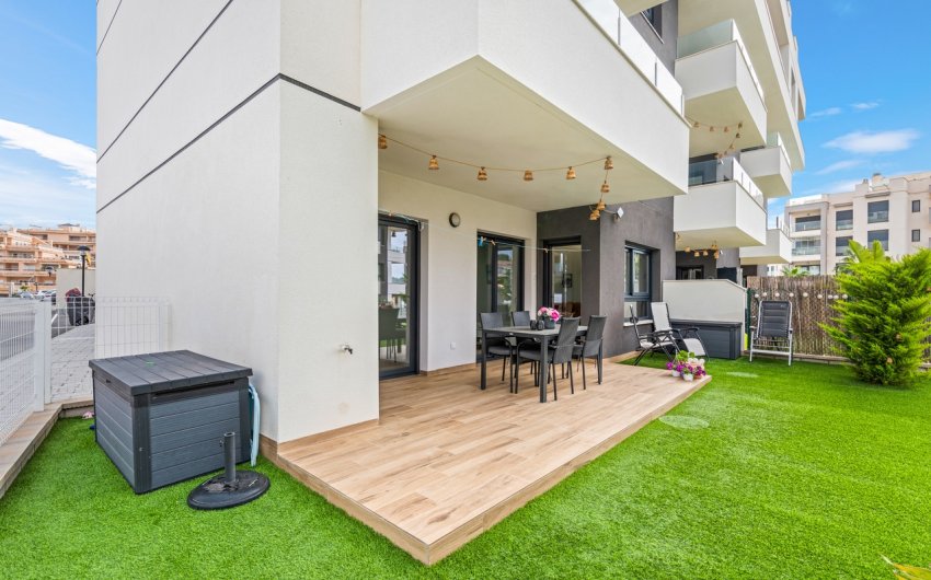 Resale - Apartment -
Villamartin - Costa Blanca