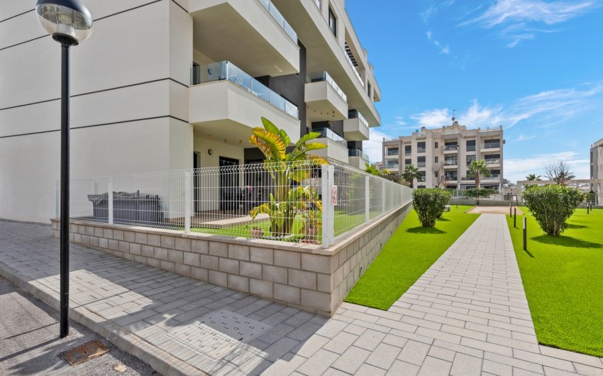 Resale - Apartment -
Villamartin - Costa Blanca