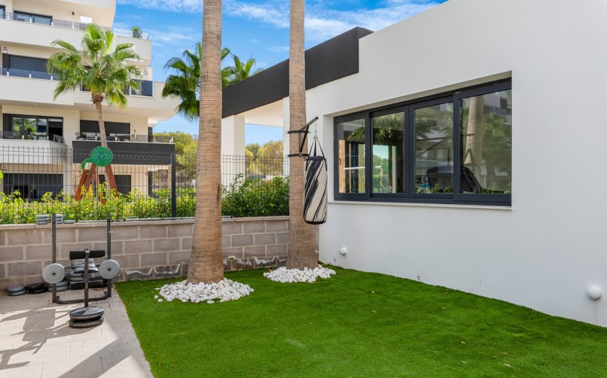 Resale - Apartment -
Villamartin - Costa Blanca