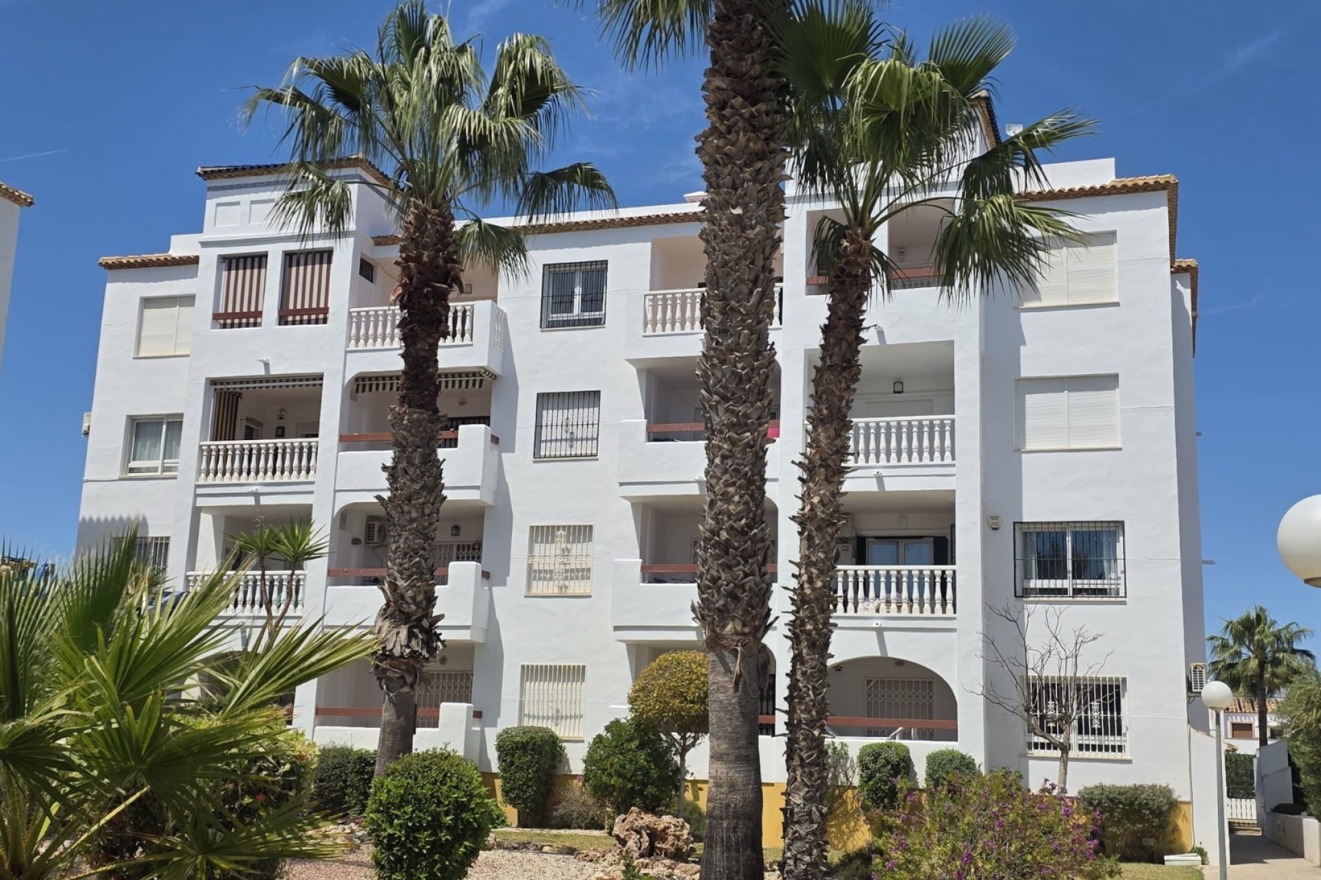 Resale - Apartment -
Villamartin - Costa Blanca