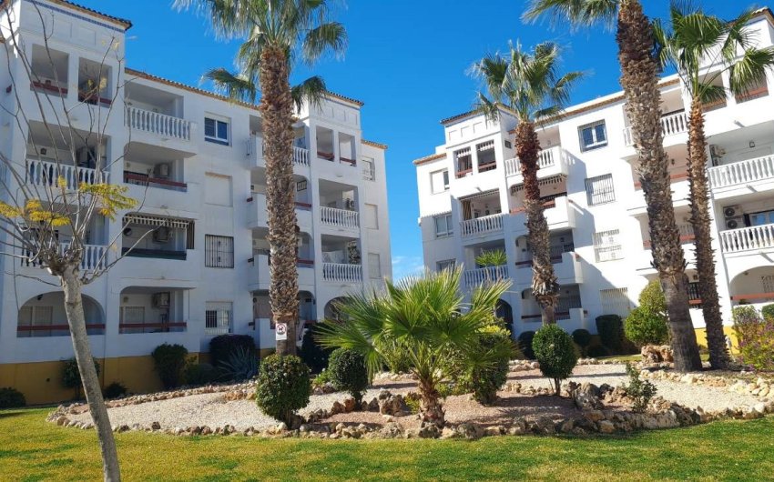 Resale - Apartment -
Villamartin - Costa Blanca