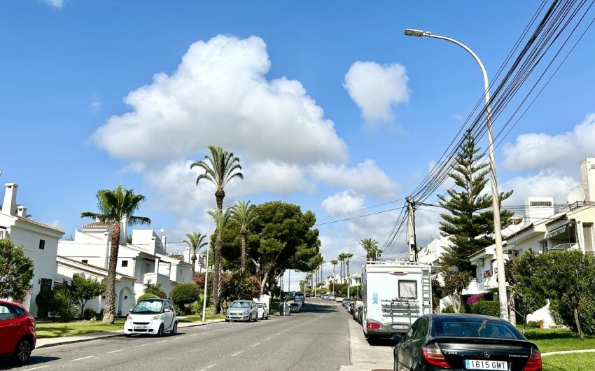 Resale - Apartment -
Villamartin - Costa Blanca