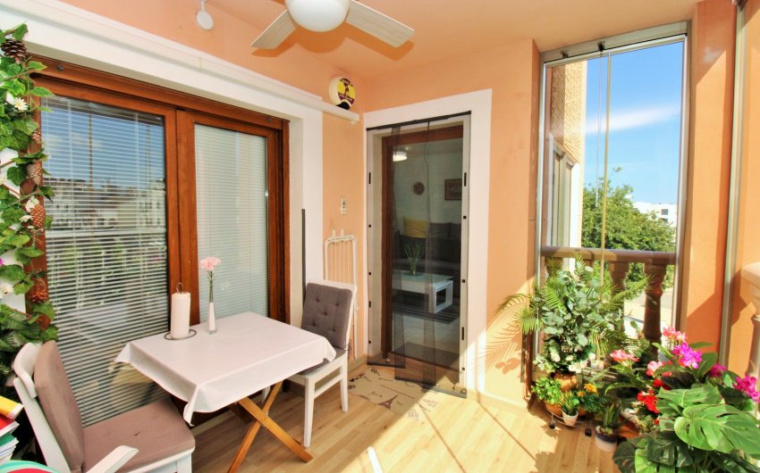 Resale - Apartment -
Villamartín - PAU 8