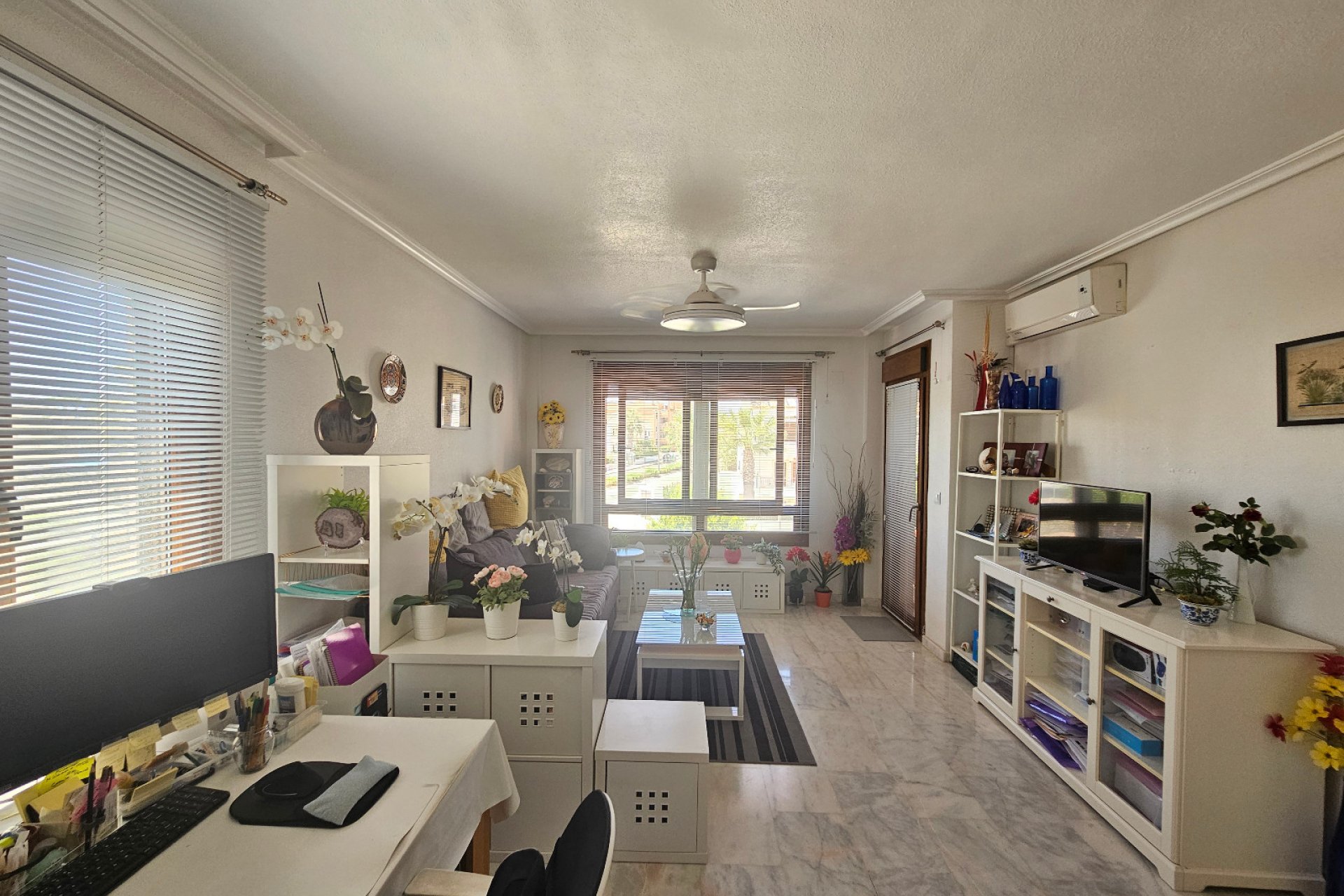 Resale - Apartment -
Villamartín - PAU 8