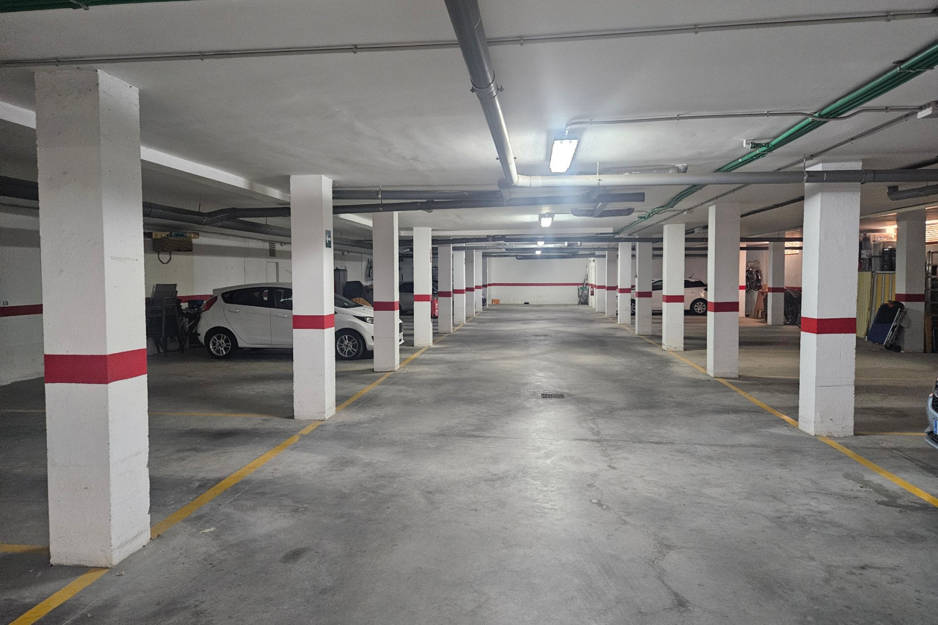 Resale - Apartment -
Villamartín - PAU 8