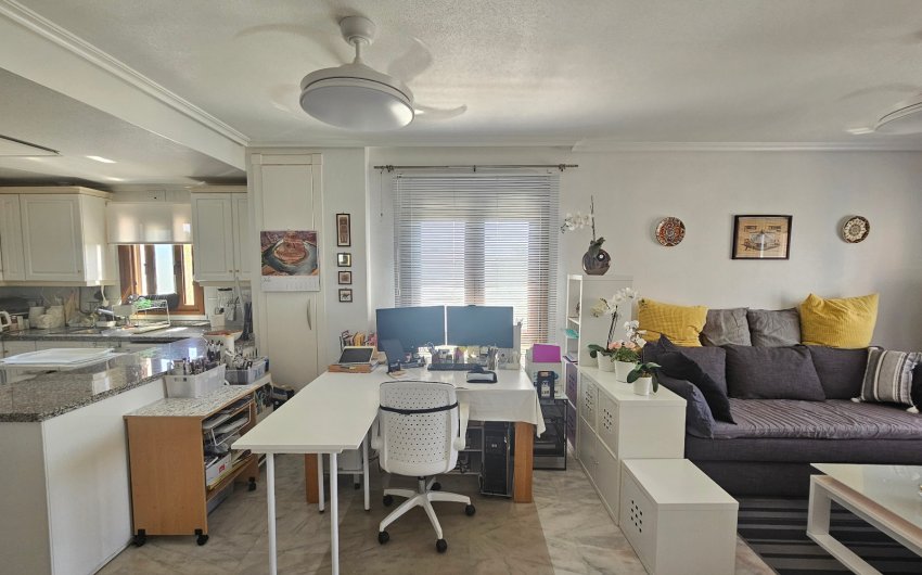 Resale - Apartment -
Villamartín - PAU 8