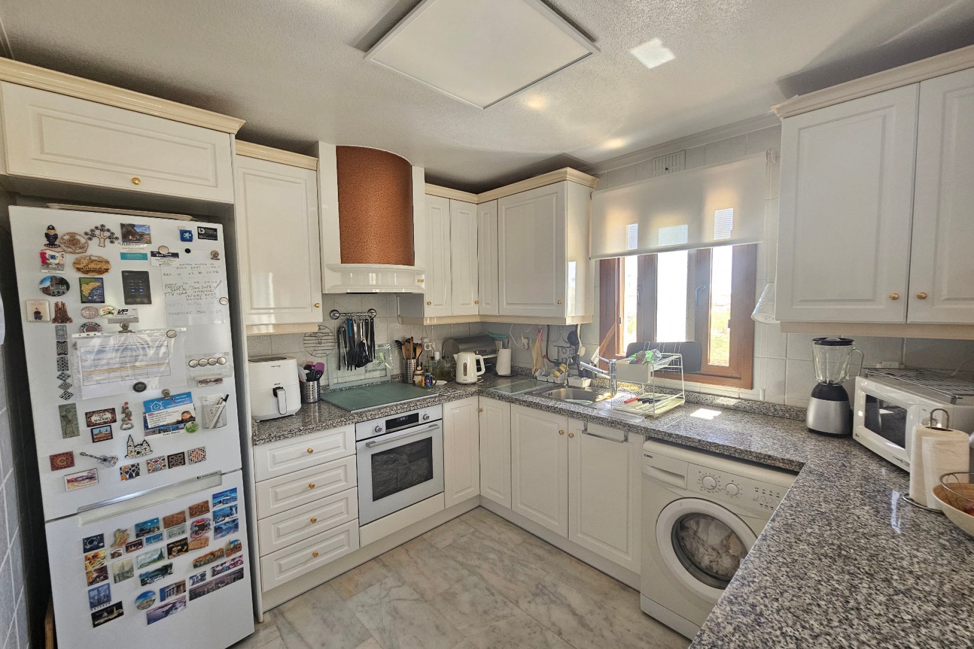 Resale - Apartment -
Villamartín - PAU 8